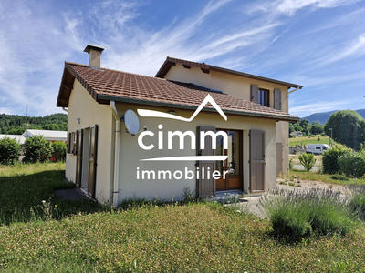 Maison - 96 m² - 4 pièces