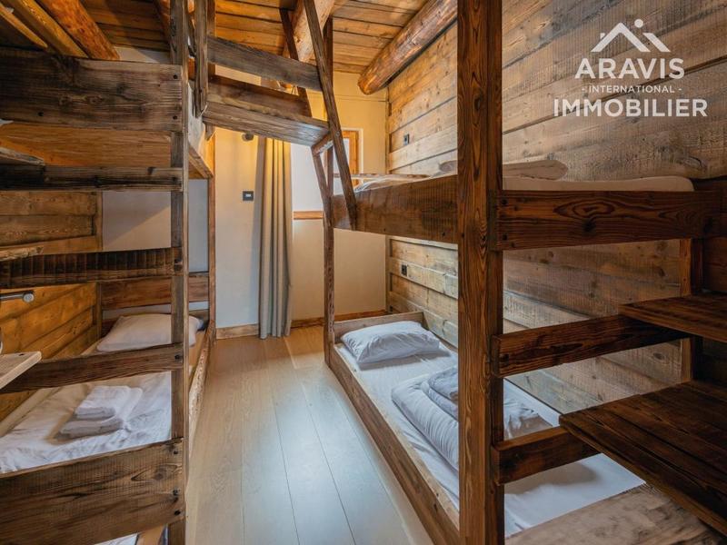 Châlet - 340 m² - 10 pièces