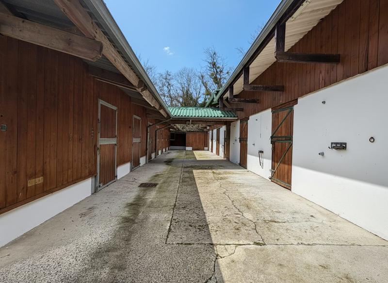 Maison - 100 m² - 2 pièces