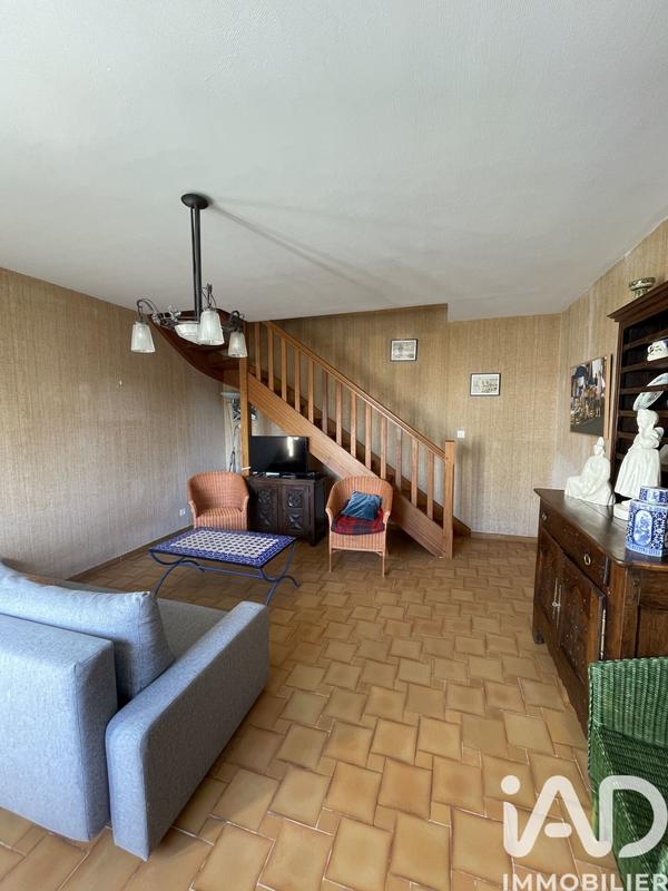 Maison - 281 m² - 11 pièces