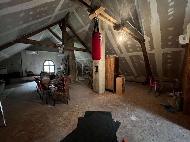 Maison - 313 m² - 6 pièces