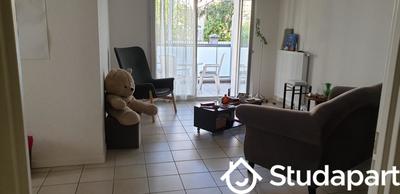 Chambre - 11 m² - 1 pièce