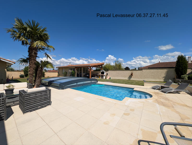 Maison - 168 m² - 7 pièces