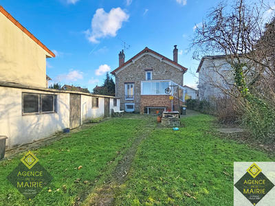 Maison - 88 m² - 5 pièces