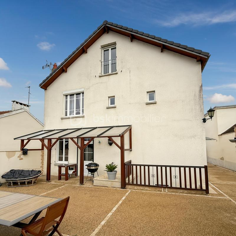 Maison - 190 m² - 7 pièces