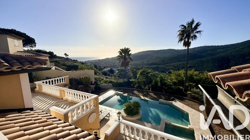 Maison - 177 m² - 6 pièces