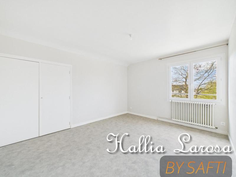 Maison - 177 m² - 7 pièces