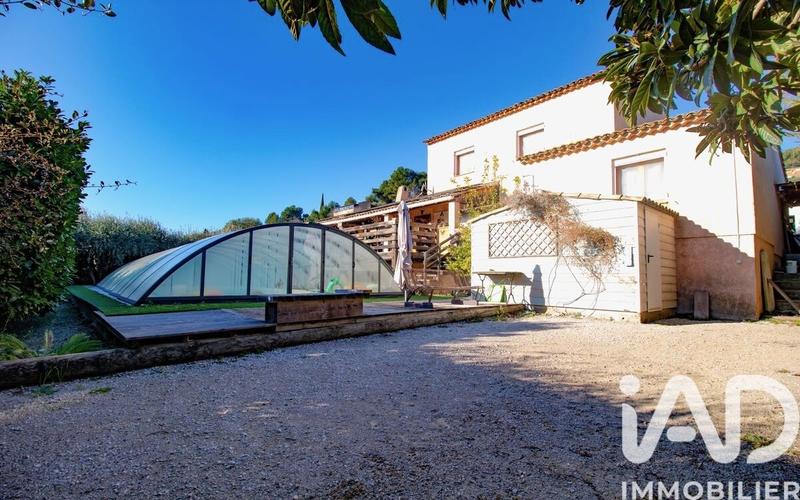 Maison - 168 m² - 6 pièces