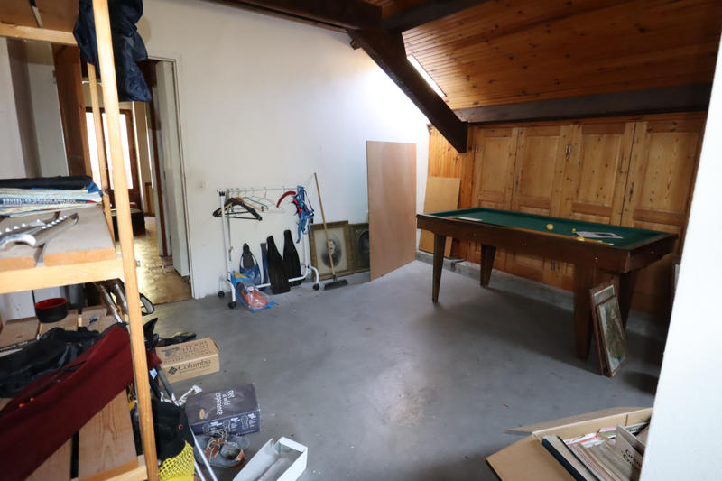 Maison - 228 m² - 9 pièces