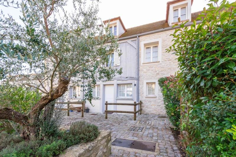 Maison - 75 m² - 4 pièces