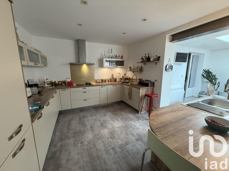 Maison - 208 m² - 6 pièces