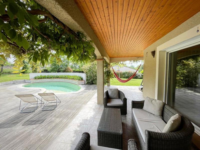 Maison - 157 m² - 5 pièces