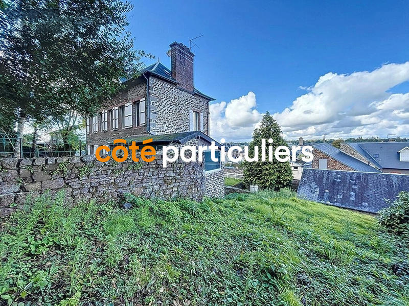 Maison de maîtres - 188 m² - 9 pièces