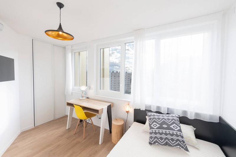 Chambre - 12 m² - 1 pièce