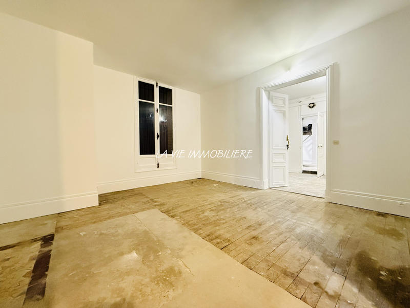 Maison - 273 m² - 8 pièces