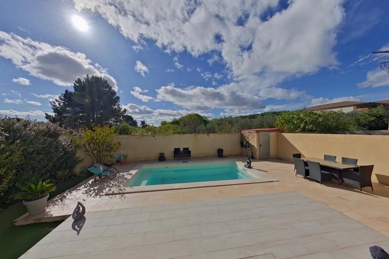 Maison - 95 m² - 4 pièces