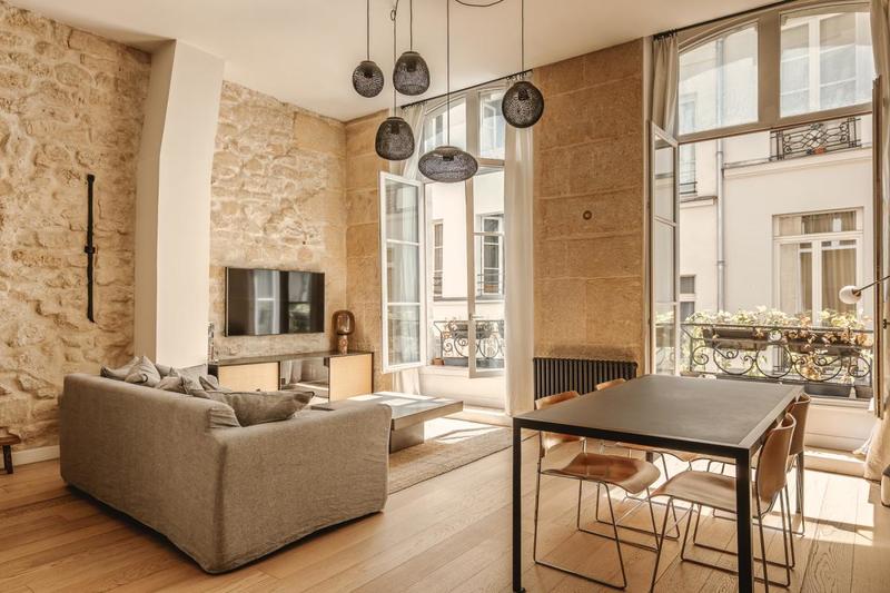 Loft - 70 m² - 4 pièces