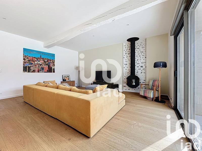 Maison - 180 m² - 5 pièces