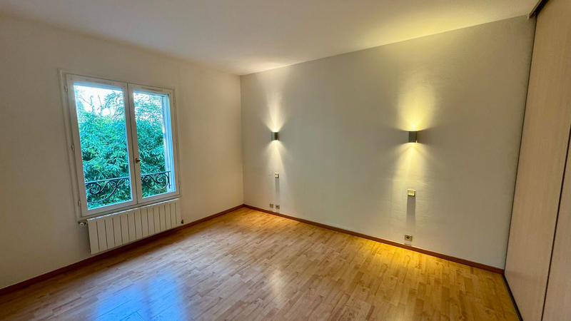 Bureau - 202 m² - 5 pièces