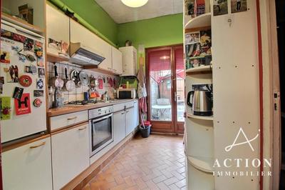 Maison - 95 m² - 4 pièces