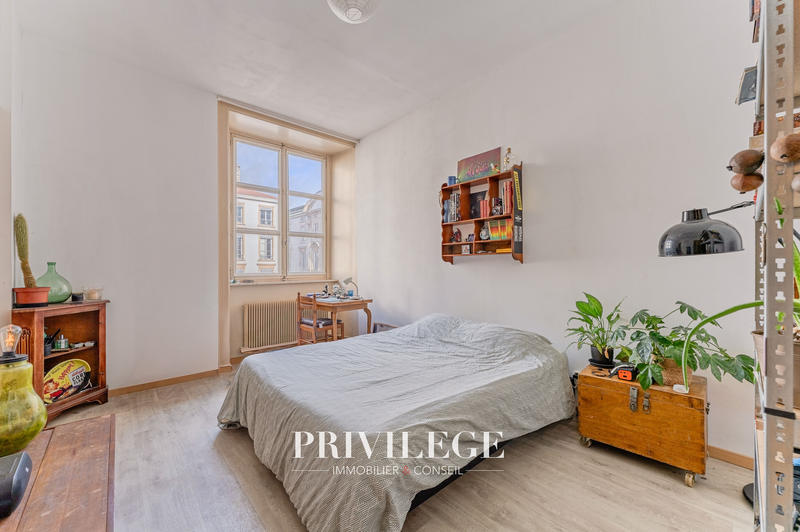 Appartement - 91 m² - 4 pièces