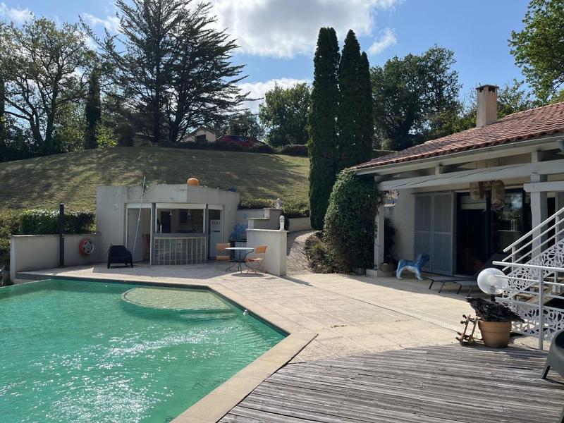 Maison d'architecte - 198 m² - 5 pièces