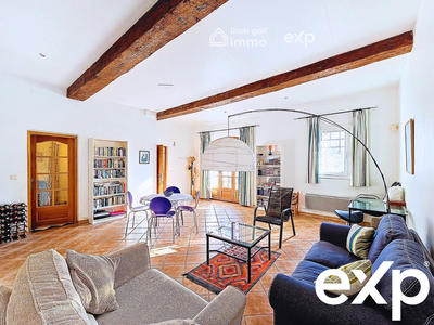 Maison traditionnelle - 176 m² - 6 pièces