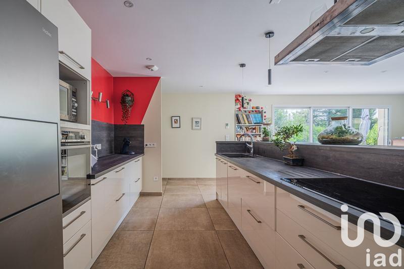 Maison - 195 m² - 8 pièces