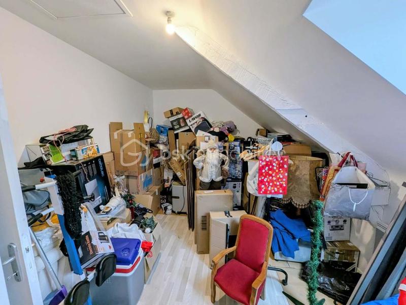 Maison - 163 m² - 8 pièces