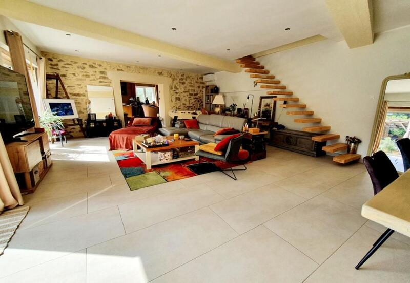 Mas - 463 m² - 10 pièces