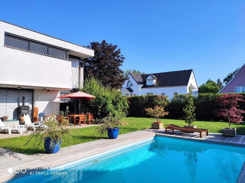 Maison - 187 m² - 7 pièces