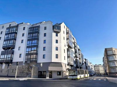 Appartement - 258 m² - 7 pièces