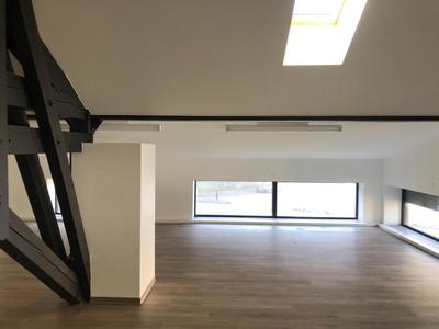 Bureau - 284 m²