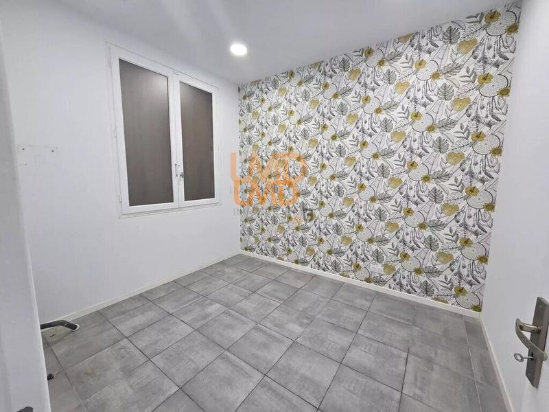 Local commercial - 60 m² - 4 pièces