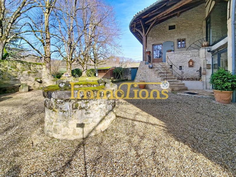 Propriété - 268 m² - 7 pièces