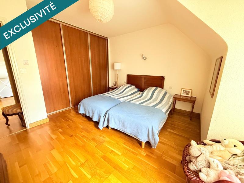 Maison - 195 m² - 7 pièces