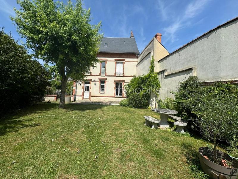 Maison de maîtres - 216 m² - 10 pièces