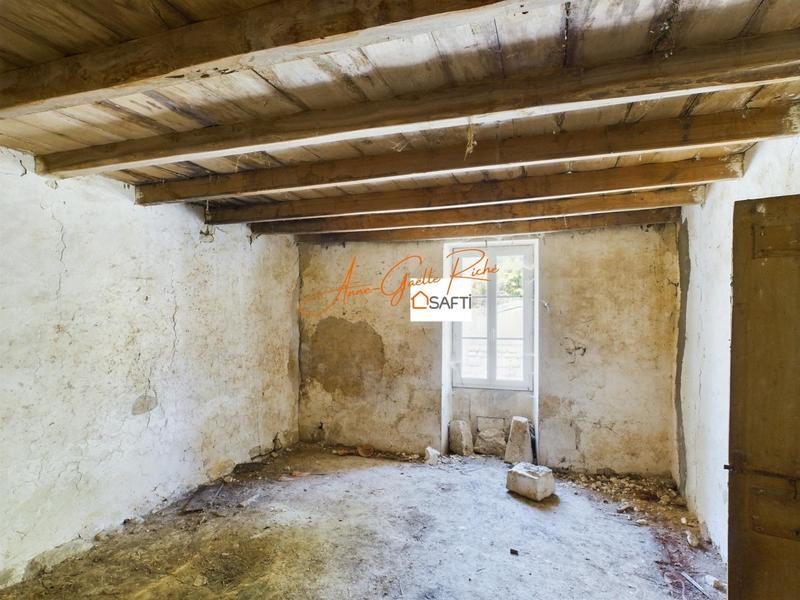 Maison - 260 m² - 12 pièces