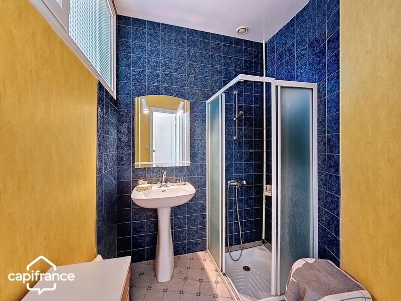 Maison - 226 m² - 8 pièces