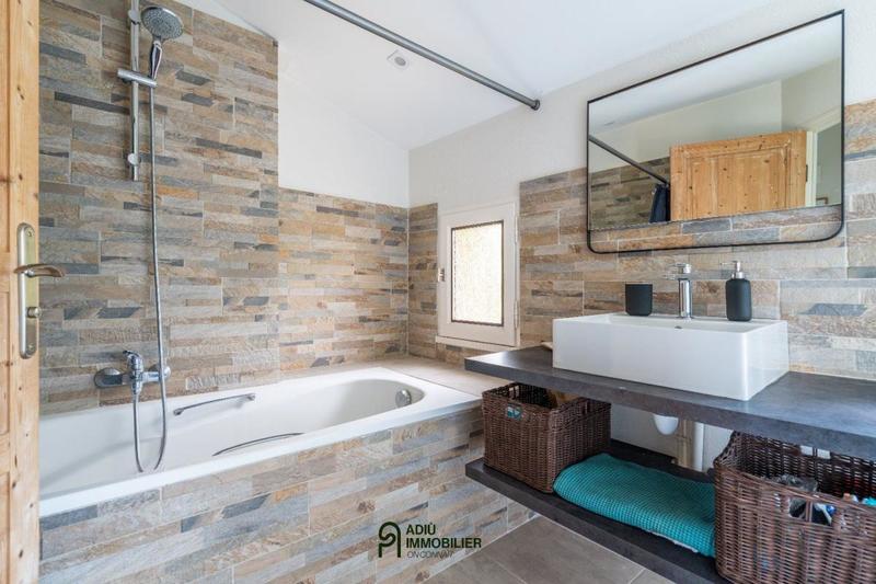 Maison en pierre - 117 m² - 4 pièces