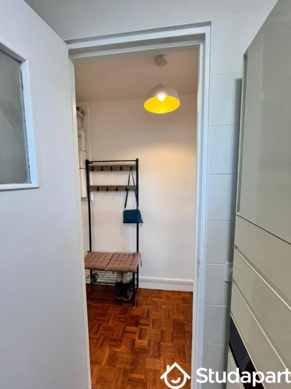 Chambre - 7 m² - 1 pièce