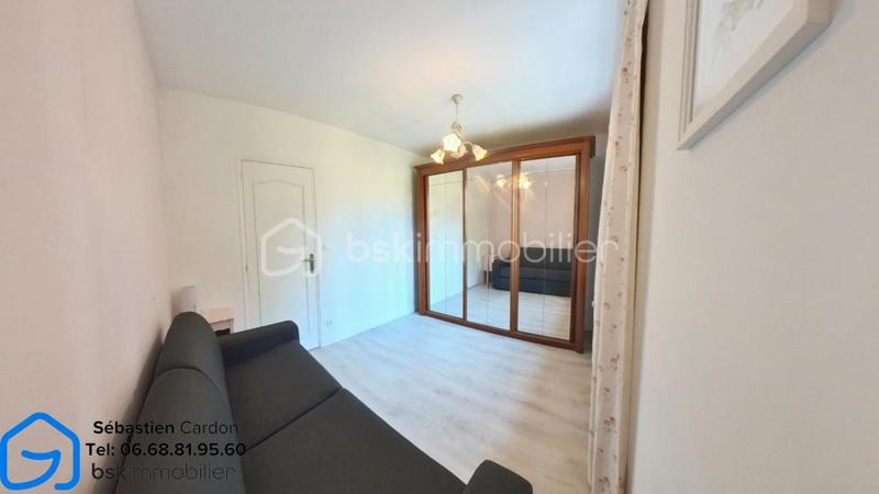 Pavillon - 100 m² - 5 pièces