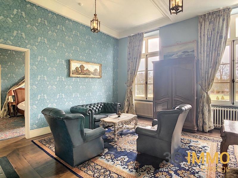 Château - 2 000 m² - 22 pièces