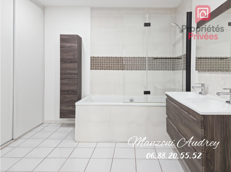 Appartement - 151 m² - 6 pièces