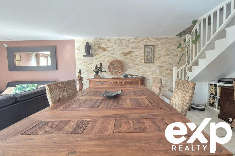 Maison - 171 m² - 6 pièces