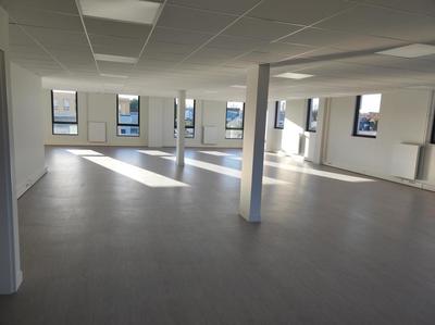 Bureau - 309 m² - 1 pièce