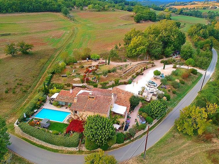 Demeure - 330 m² - 12 pièces