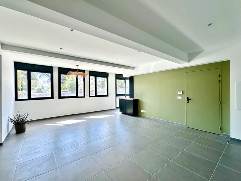 Appartement - 98 m² - 4 pièces