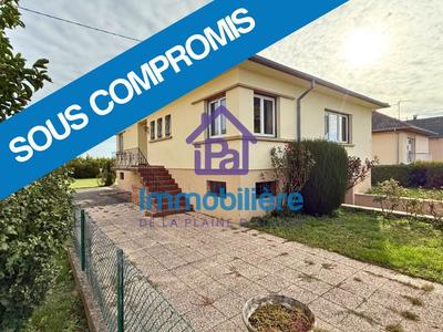 Maison - 103 m² - 4 pièces