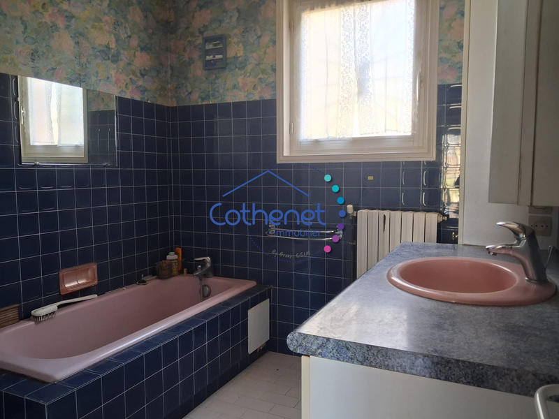 Maison traditionnelle - 166 m² - 7 pièces